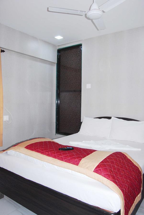 Hotel Holiday Inn Mumbai Exterior foto